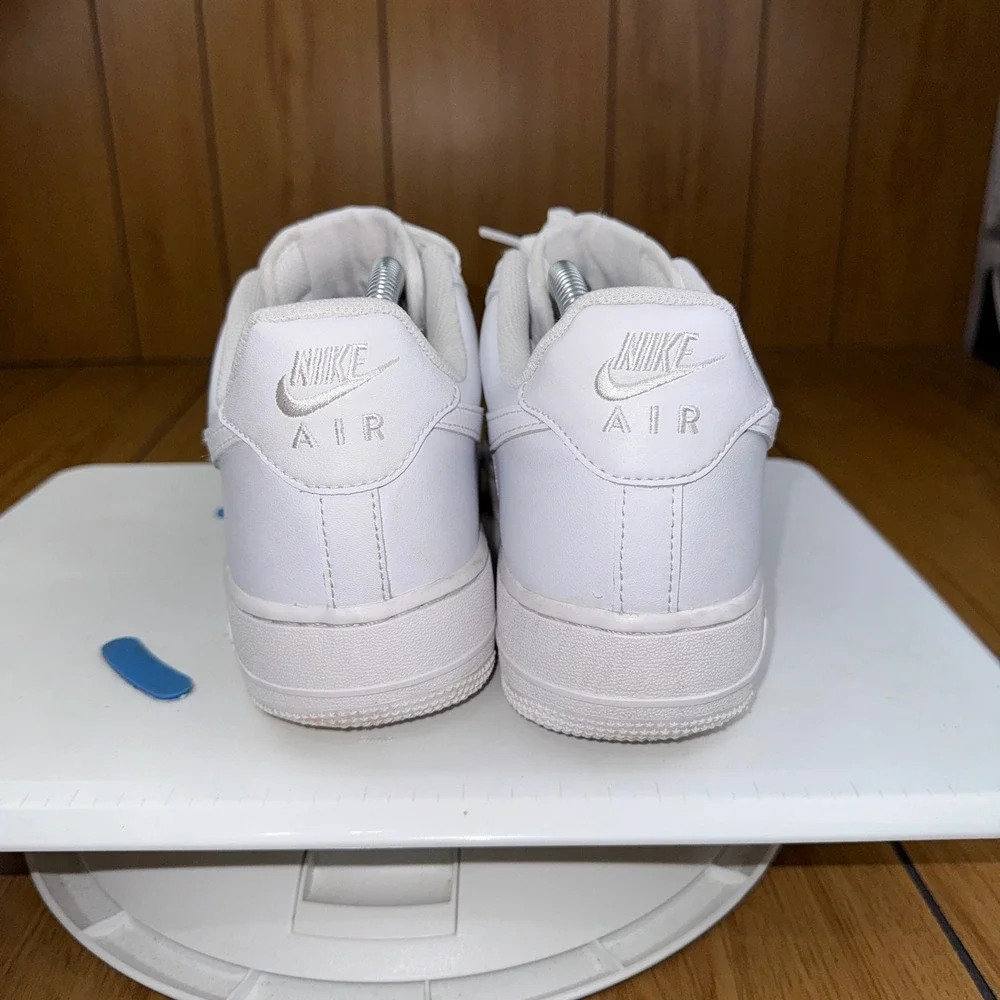 Nike Air Force 1 07 Low Triple White Mens Sneakers CW2288-111 Size 9